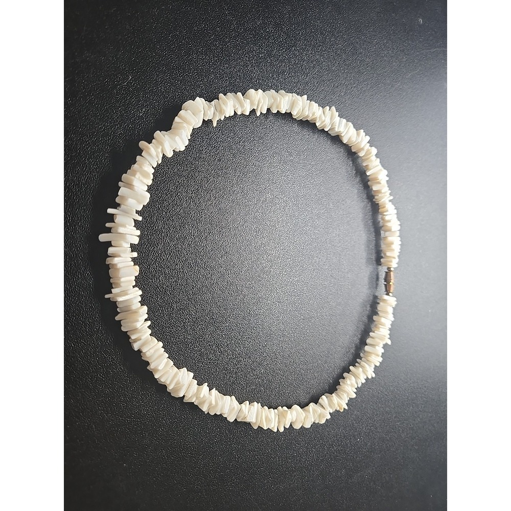 Vintage 80's White Puka Shell Necklace Choker 16"